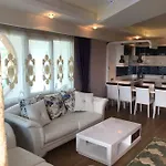 Azura Complex Ξενοδοχείο *