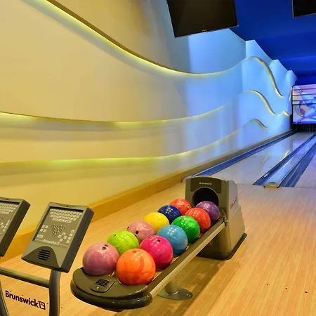 Hotel Azura Complex *