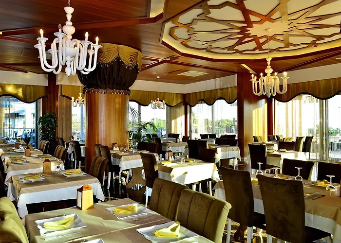 Azura Complex Махмутлар