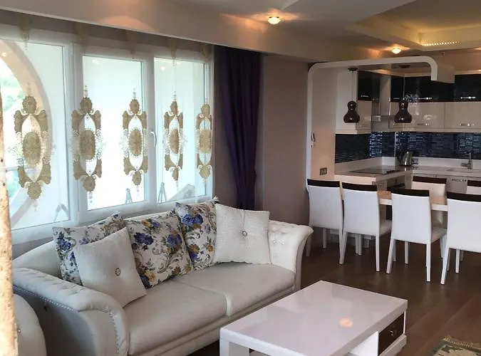 Azura Complex Отель *