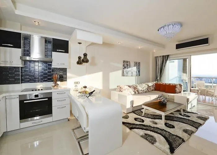 Azura Complex Махмутлар