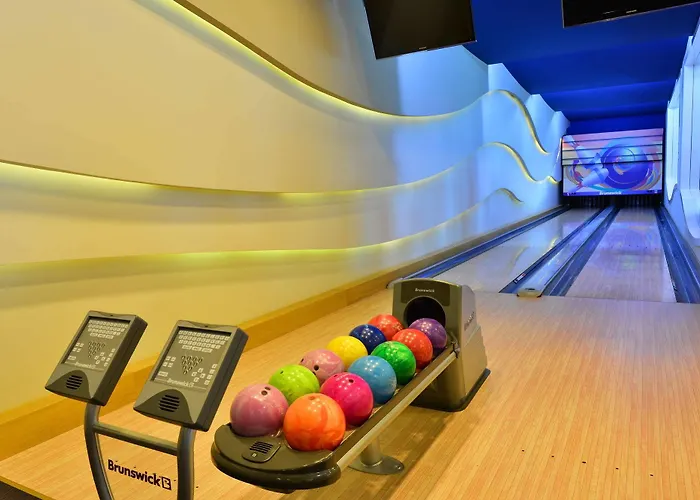 Отель Azura Complex *