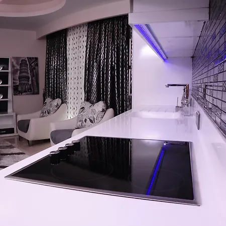 Azura Complex Szálloda