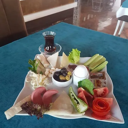 Azura Complex 酒店 *